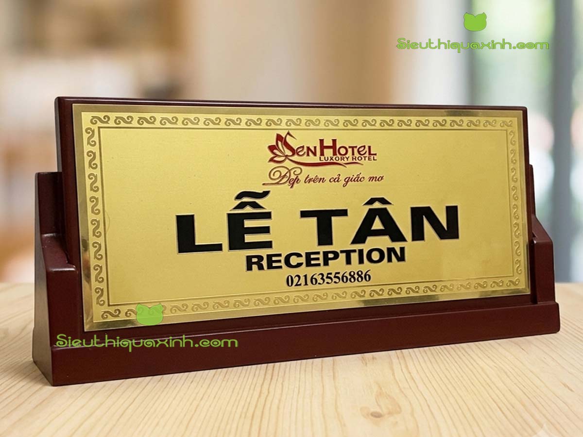 Mẫu biển chức danh để bàn đẹp sắc nét từng chi tiết
