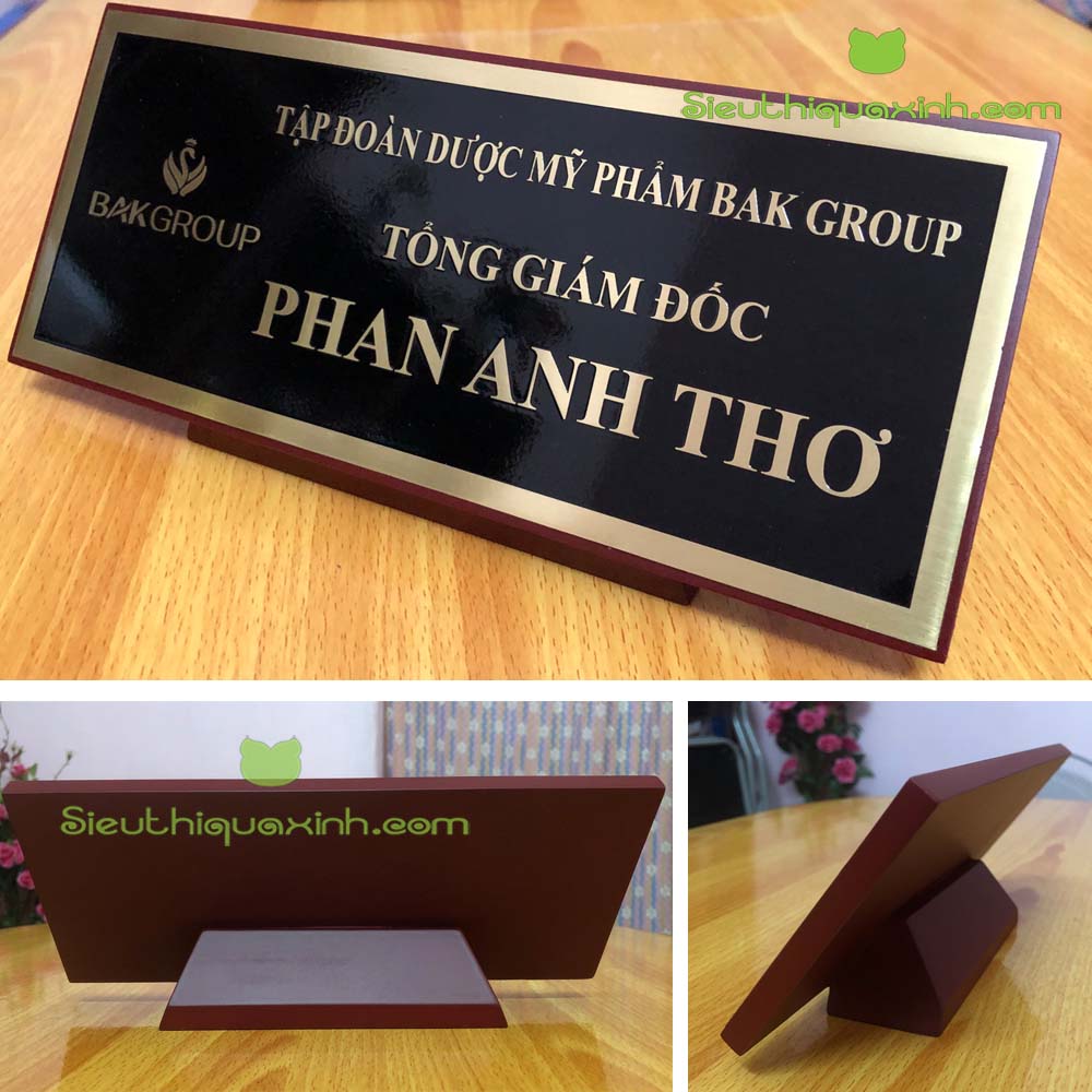 Mẫu biển chức danh để bàn giám đốc tinh tế