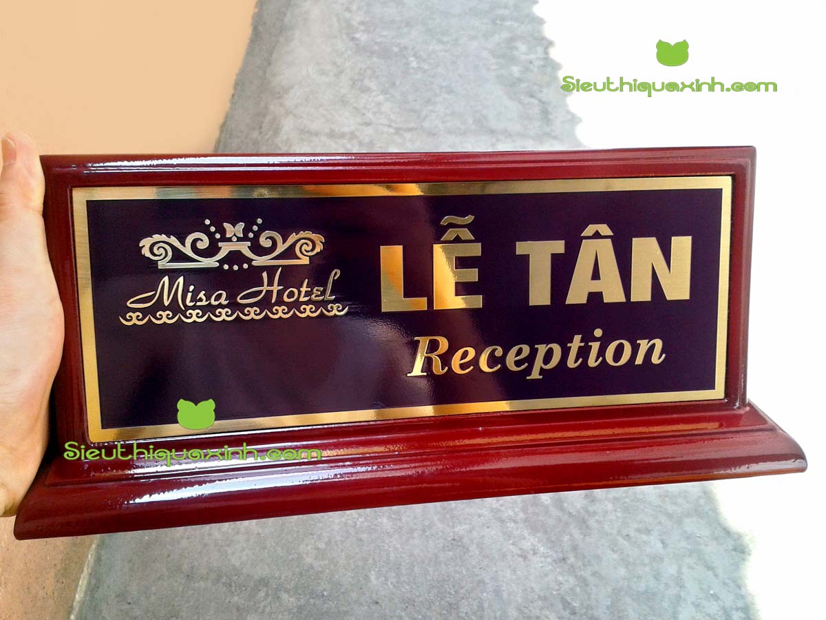Biển chức danh để bàn thiết kế sang trọng cao cấp